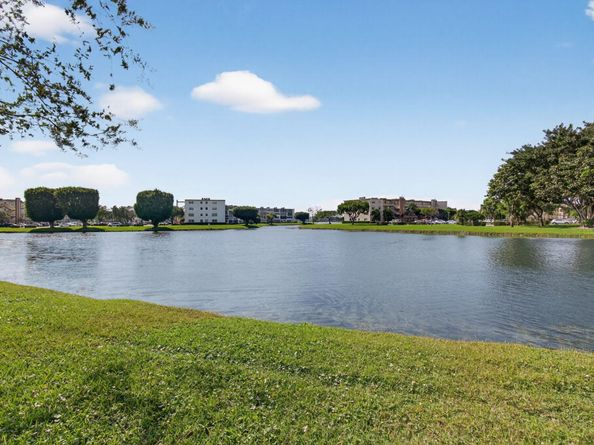 4030 Lincoln B, Boca Raton FL 33434