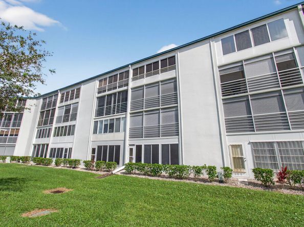 4030 Lincoln B, Boca Raton FL 33434