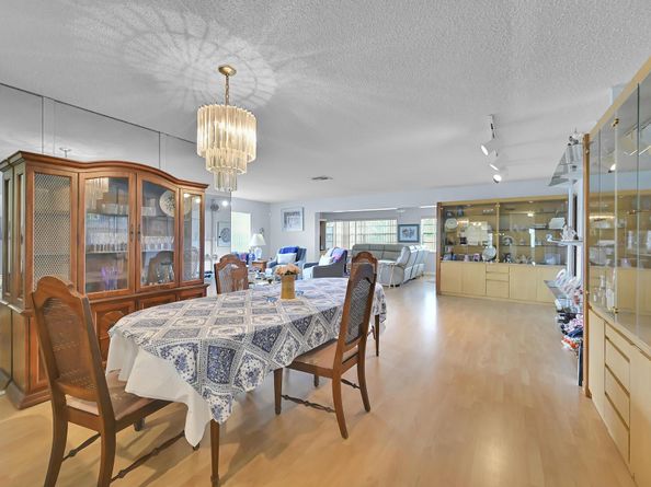 6127 Rainbow Circle, Greenacres FL 33463