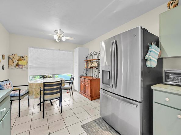 6127 Rainbow Circle, Greenacres FL 33463