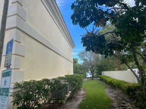 12010 Us Highway 1, North Palm Beach FL 33408