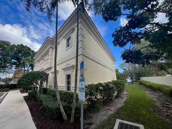 12010 Us Highway 1, North Palm Beach FL 33408