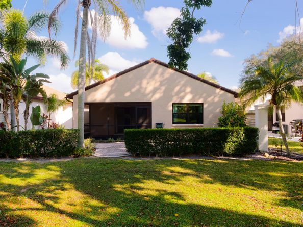 48 Ironwood Way N, Palm Beach Gardens FL 33418