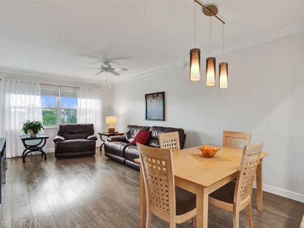 3405 NW 48th Ave 611, Lauderdale Lakes FL 33319