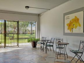 3405 NW 48th Ave 611, Lauderdale Lakes FL 33319