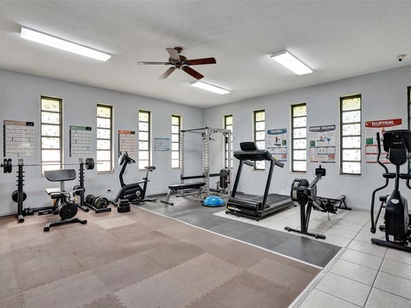 3405 NW 48th Ave 611, Lauderdale Lakes FL 33319