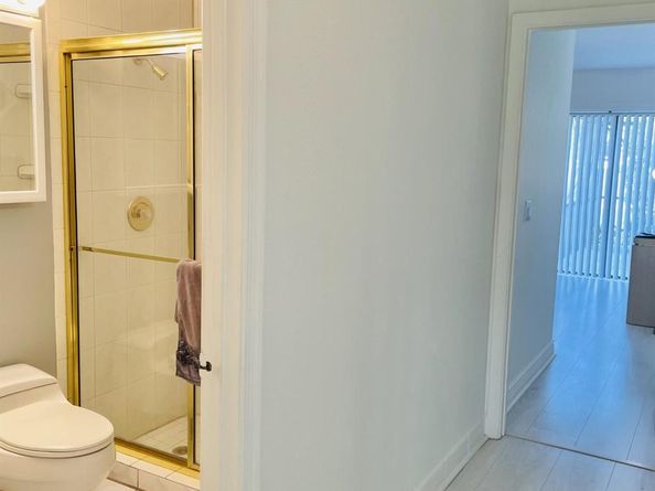 21 Columbia Court, Deerfield Beach FL 33442