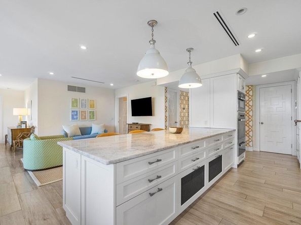 2275 S Ocean Boulevard 206a, Palm Beach FL 33480