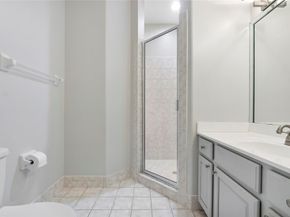 576 W Palm Aire Dr, Pompano Beach FL 33069