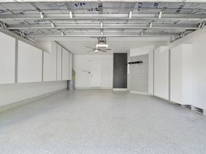 576 W Palm Aire Dr, Pompano Beach FL 33069