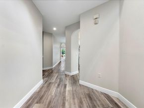 576 W Palm Aire Dr, Pompano Beach FL 33069