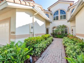 576 W Palm Aire Dr, Pompano Beach FL 33069