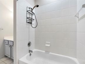 576 W Palm Aire Dr, Pompano Beach FL 33069