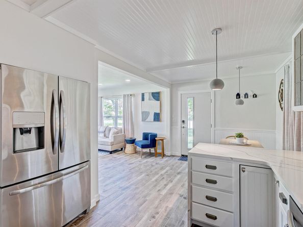 385 Hunter Street, West Palm Beach FL 33405