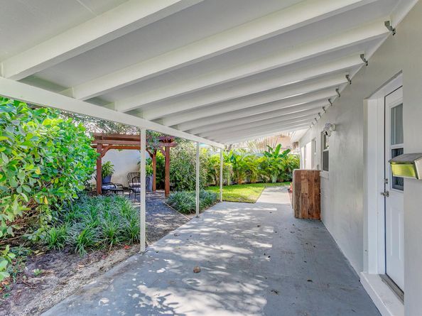 385 Hunter Street, West Palm Beach FL 33405