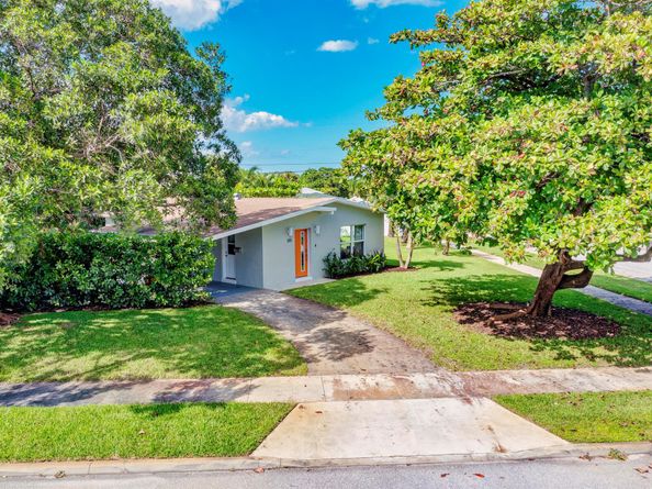 385 Hunter Street, West Palm Beach FL 33405