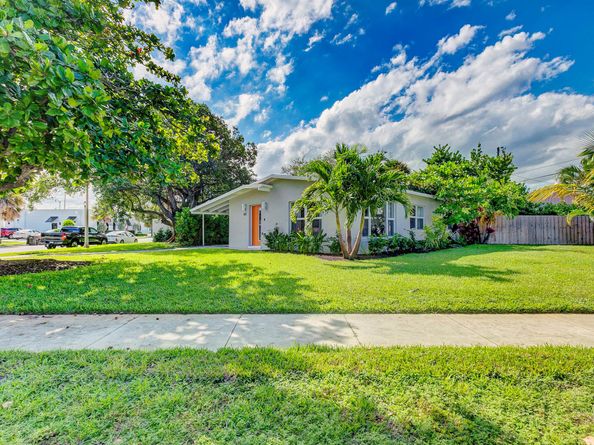 385 Hunter Street, West Palm Beach FL 33405