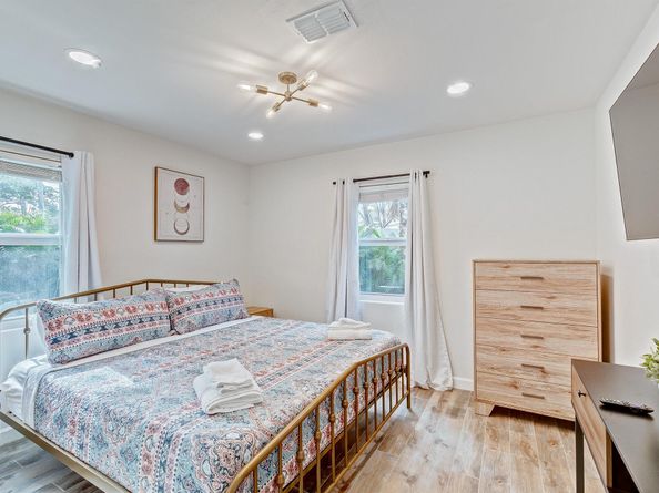 385 Hunter Street, West Palm Beach FL 33405