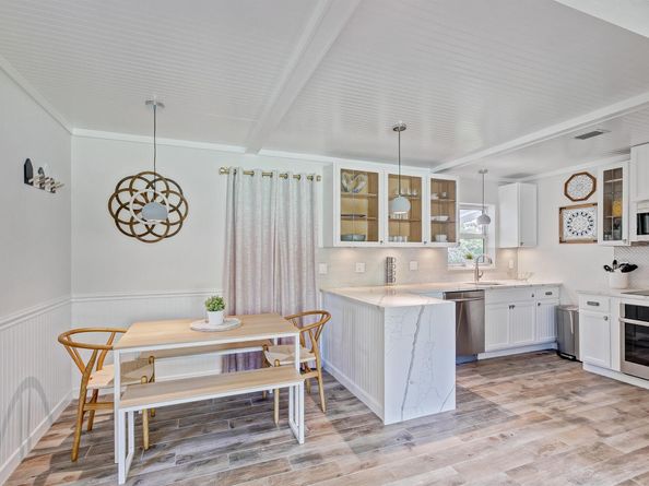 385 Hunter Street, West Palm Beach FL 33405