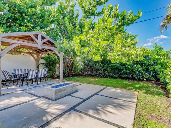 385 Hunter Street, West Palm Beach FL 33405