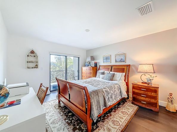 188 SE 4th Ter, Pompano Beach FL 33060