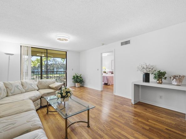 15244 Lakes Of Delray Boulevard 203, Delray Beach FL 33484