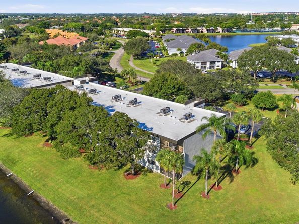 15244 Lakes Of Delray Boulevard 203, Delray Beach FL 33484