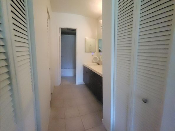 6260 S Falls Circle Dr 206, Lauderhill FL 33319