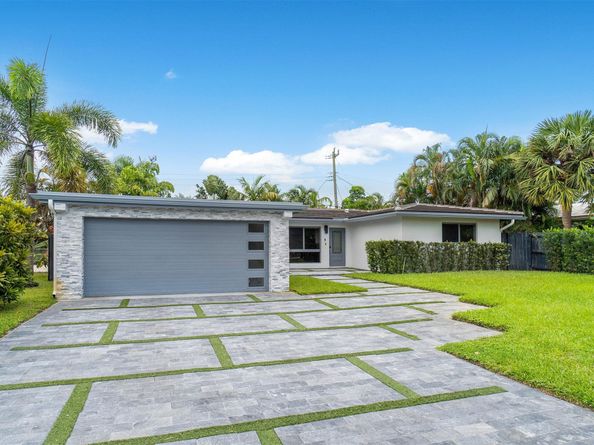 2117 NE 29th St, Fort Lauderdale FL 33306