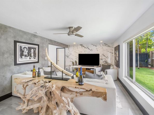 2117 NE 29th St, Fort Lauderdale FL 33306