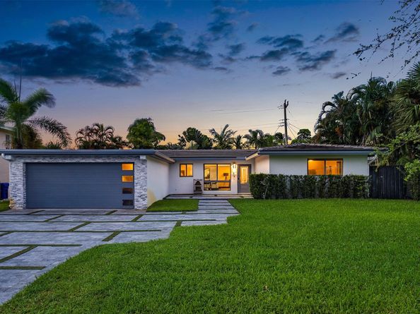 2117 NE 29th St, Fort Lauderdale FL 33306