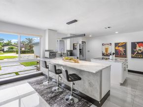 2117 NE 29th St, Fort Lauderdale FL 33306