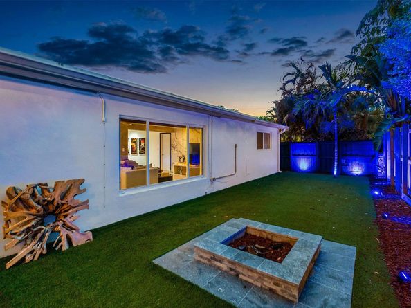 2117 NE 29th St, Fort Lauderdale FL 33306