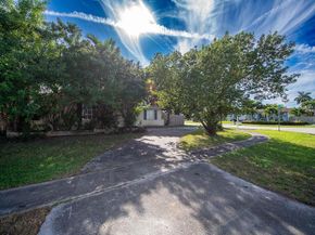 9370 NW 25th Ct, Sunrise FL 33322