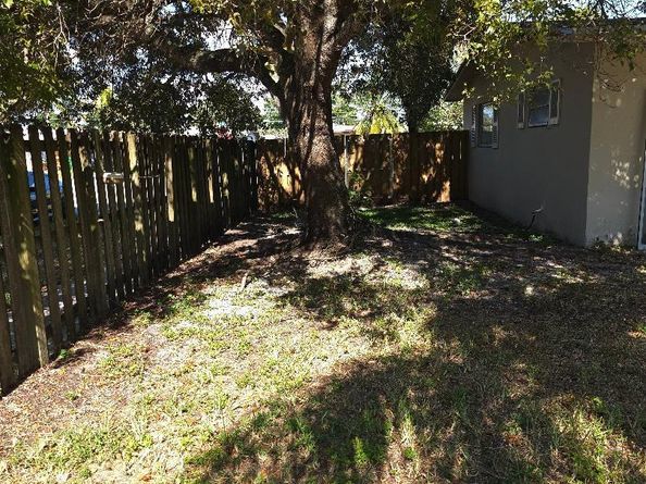 9370 NW 25th Ct, Sunrise FL 33322