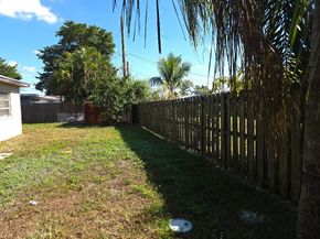 9370 NW 25th Ct, Sunrise FL 33322