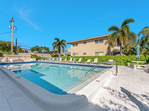 2131 NE 42nd Court 211e, Lighthouse Point FL 33064