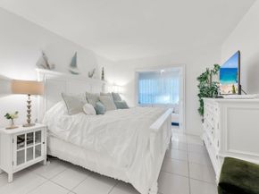 2131 NE 42nd Court 211e, Lighthouse Point FL 33064