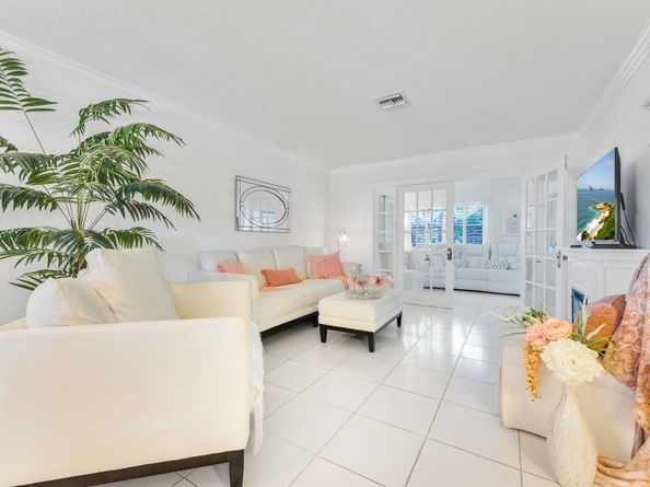 2131 NE 42nd Court 211e, Lighthouse Point FL 33064