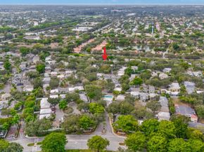 9918 NW 2nd Ct, Plantation FL 33324