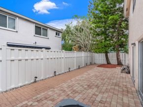 9918 NW 2nd Ct, Plantation FL 33324