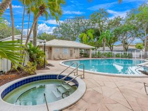 9918 NW 2nd Ct, Plantation FL 33324