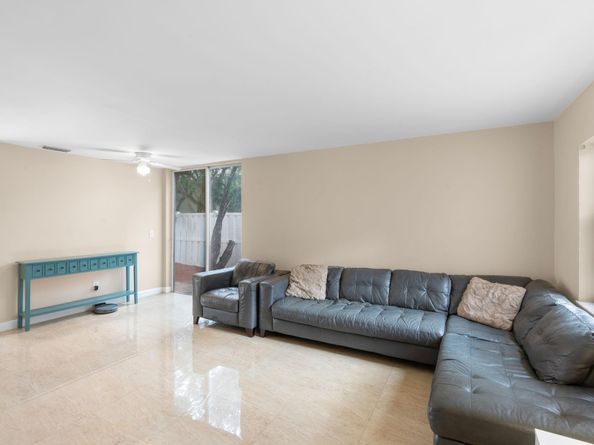 9918 NW 2nd Ct, Plantation FL 33324