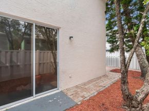 9918 NW 2nd Ct, Plantation FL 33324