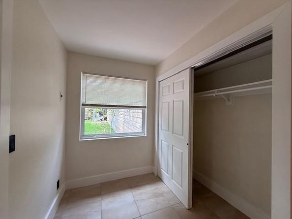 1621-1623 NE 16th Ter, Fort Lauderdale FL 33305