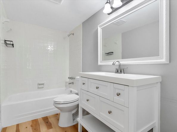 6500 Cypress Rd 211, Plantation FL 33317