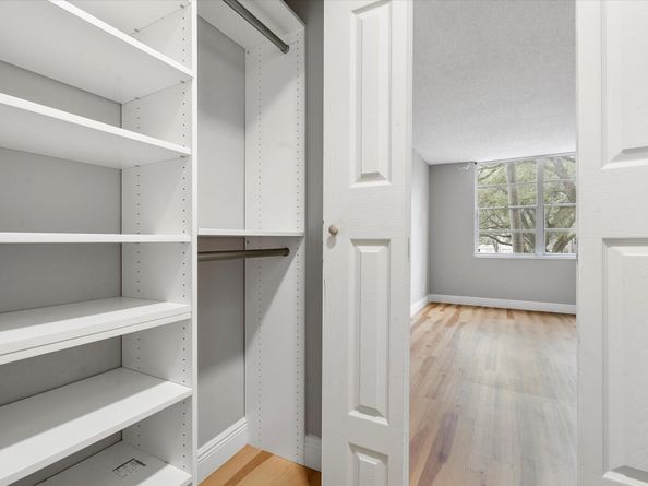 6500 Cypress Rd 211, Plantation FL 33317