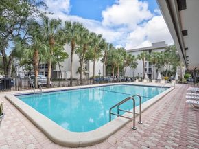 6500 Cypress Rd 211, Plantation FL 33317