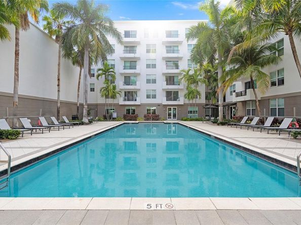 2401 NE 65th Street 205, Fort Lauderdale FL 33308