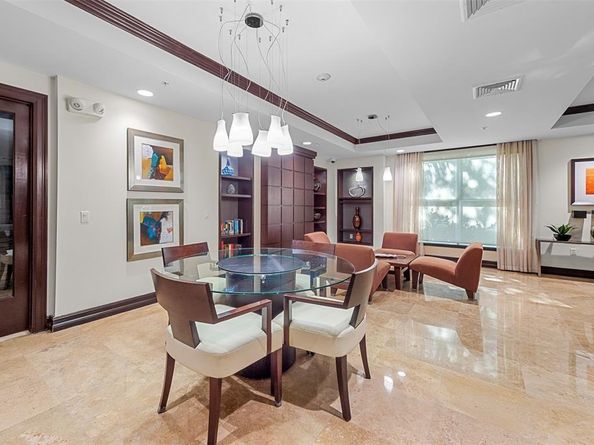 2401 NE 65th Street 205, Fort Lauderdale FL 33308